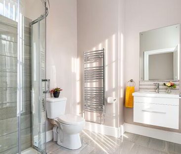 Room To Let, 20 Clarendon Street, Cityside, BT48 7ET - Photo 2