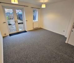 2 Bedroom Terrace House For Rent - Photo 1