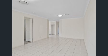 Modern Comfort and Convenience Opposite Wilsonton Heights Plaza - Photo 3