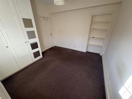 Burnham Court, NW4 2RE - Photo 2