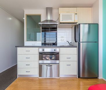 Funky Zest Apartment - Photo 3