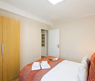 Praça Manuel Silva Reis, Vila Nova de Gaia, Porto 4400-029 - Photo 4