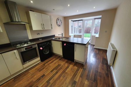 Aintree Drive - Photo 3
