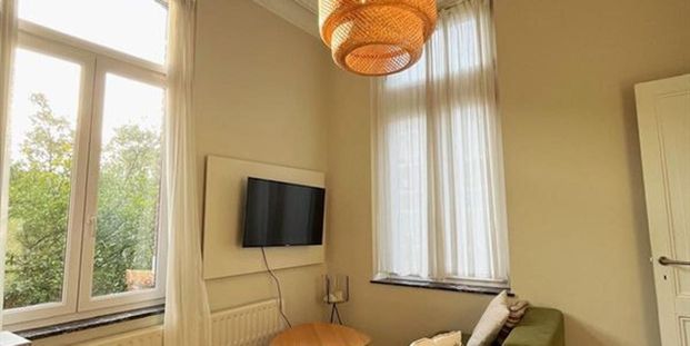 Appartement te huur in Liège voor € 675 met 1 slaapkamer - Photo 1