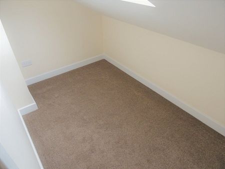 2 Bed Apartment - Photo 5