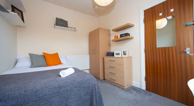 55 Richmond Avenue, Headingley, Leeds, LS6 1DB - Photo 1