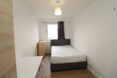 Room in a Shared Flat, Offenbach House, E2 - Photo 3