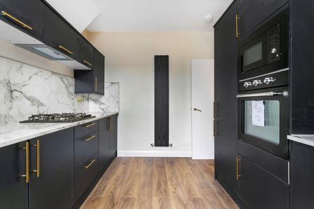 1 Bed Flat, Shirley Road, E15 - Photo 3