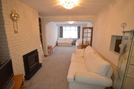 4 bedroom terraced house to rent - Photo 2