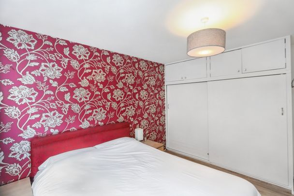 Hook Road, Surbiton, KT6 - Photo 1