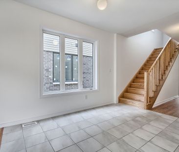 For Lease - 15 Durham Avenue, Barrie, Ontario - Photo 6