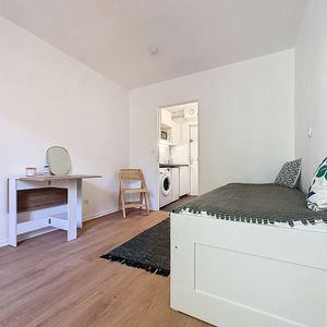 Studio meublé refait à neuf avec rez-de-jardin - Aix En Provence - 16.42 m2, - Photo 2