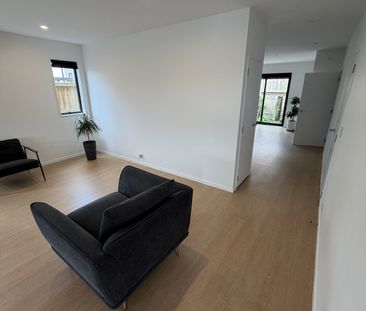 Modern Family Home - Water Included - Photo 2