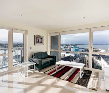 The Lighthouse, Dun laoghaire - Photo 5