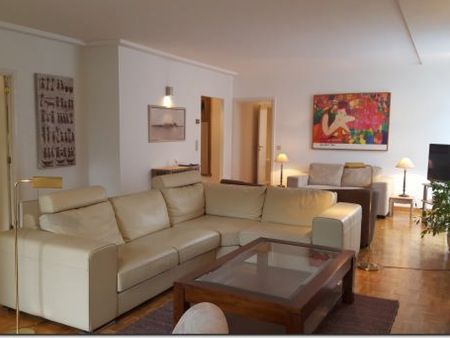 IXELLES : APPARTEMENT MEUBLE 3 CHAMBRES + TERRASSE + GARAGE - Ixelles - Foto 5