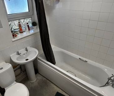 Room in a Shared Flat, Penelope House, SW9 - Photo 5