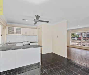 Charming Family Home in Bahrs Scrub. - Photo 6