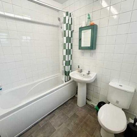 3 bedroom house share to rent - Photo 3
