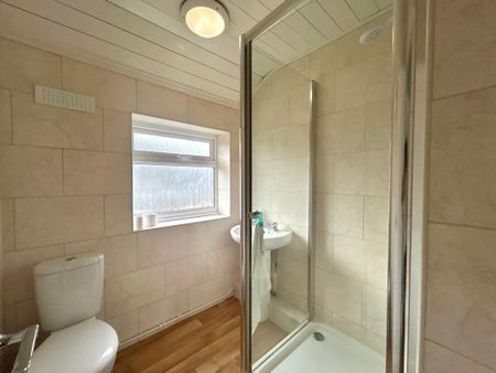 2 bedroom maisonette to rent - Photo 5