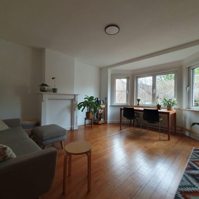 Karaktervolle bovenverdieping met grote privé badkamer. - Foto 1