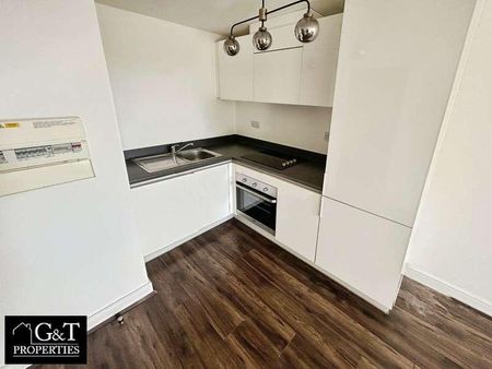 Apartment, Landmark, Waterfront West, Brierley Hill, DY5 - Photo 5