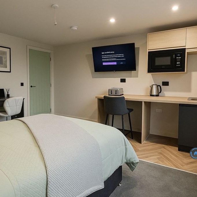 1 bedroom in a house share to rent - Photo 1