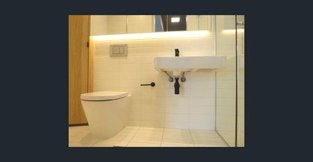 Well-Presented 2 Bedrooms 2 Bathrooms and Large Living Space! - Photo 3