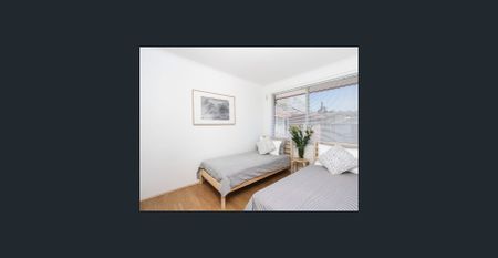 Fully Furnished Balmoral Beach Light, Airy Apartment - Photo 2