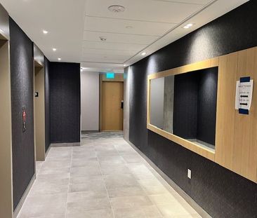 For Lease - 202 Burnhamthorpe Road Unit# 305 W, Mississauga, Ontario - Photo 3