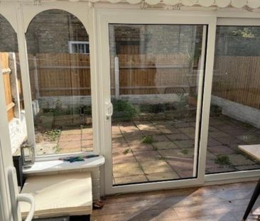 62 Stebondale Street, London., London, E14 - Photo 4