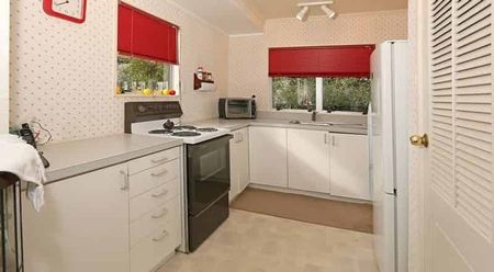 Affordable Living: Your Own 2-Bed Home - Photo 4