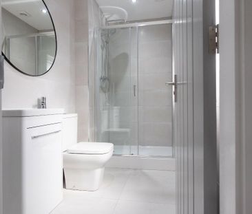 6 bedroom house to rent - Photo 2