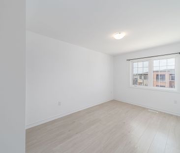 For Lease - 42 Hay Lane, Barrie, Ontario - Photo 5