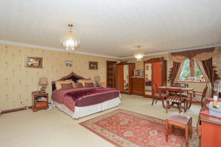 9 bedroom detached house to rent - Photo 5