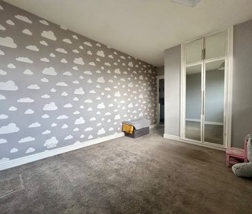 2 Bed Semi-Detached House, Laith Close, LS16 - Photo 5