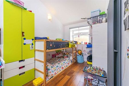 Allbrook Close, Teddington, TW11 - Photo 4