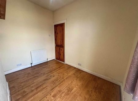 27 Crocus Street, Belfast, BT12 7AP - Photo 3