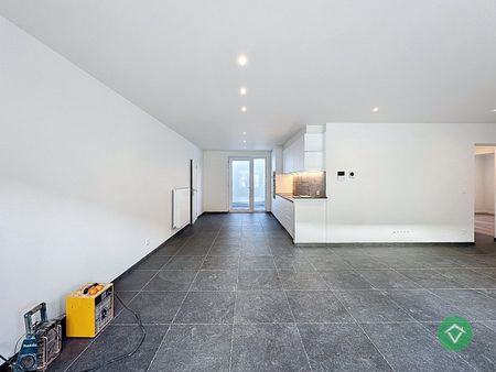 Volledig gerenoveerd gelijkvloers appartement in nostalgische ligging – De Mokker, Koekelare - Photo 4