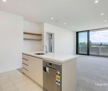 Stylish two-bedroom unit in prime location - Photo 2