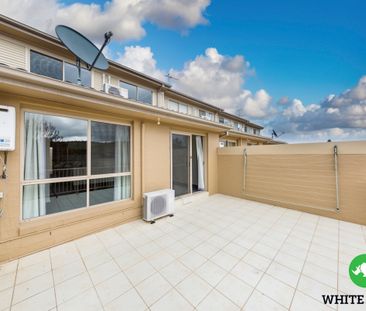 15/6 Doeberl Place, Karabar NSW 2620 - Townhouse For Rent | Domain - Photo 5