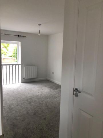 2 Bed Terraced House, Mowbray Street Birmingham, B5 - Photo 3