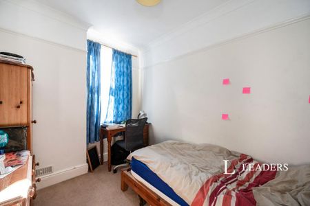 3 bedroom terraced house to rent - Photo 4