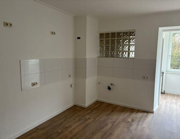 Renovierte 3-Zimmer Wohnung im 1. OG in einem MFH in Hochfeld - Photo 1