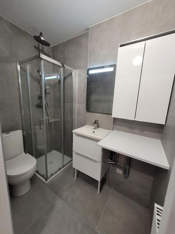 Location Appartement 1 pièce 16m² CAGNES SUR MER 06800 - Photo 2