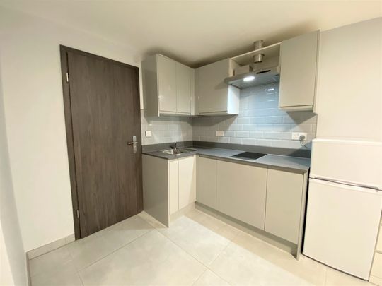 Chaplin Road, Wembley - Photo 1