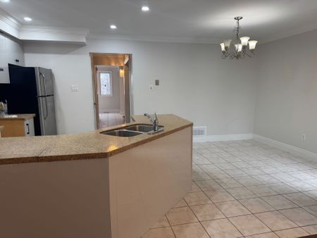 For Lease - 16 Langdale Crescent, Brampton, Ontario - Photo 5