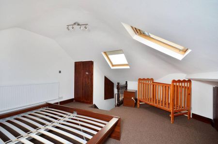 4 bedroom flat to rent - Photo 5