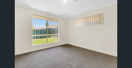 4 Bedroom family home in Blakeview - Photo 3