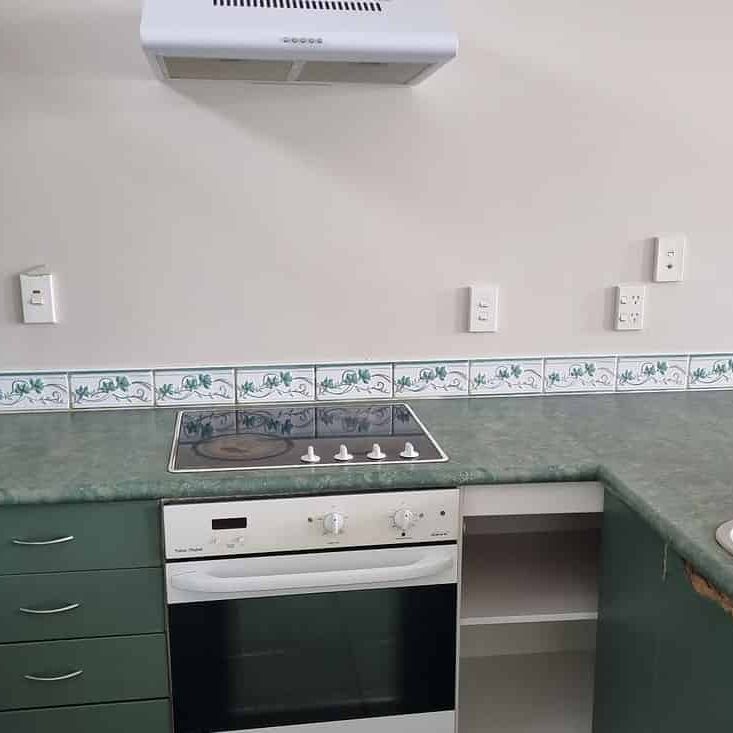 Spacious 4BR Newtown Gem w/ Balcony! - Photo 1