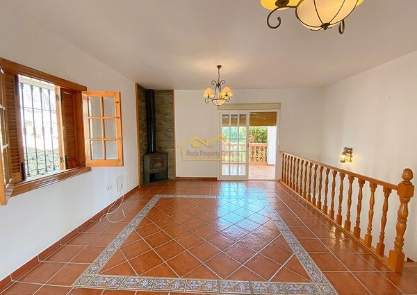 Villa Long term rental Frigiliana Road